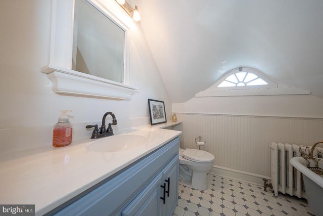 312 WINDSOR AVE, Wayne, PA 19087