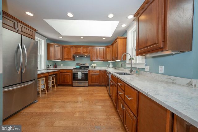 312 WINDSOR AVE, Wayne, PA 19087