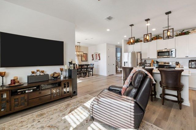 150 Seattle Slew DR, Jarrell, TX 76537