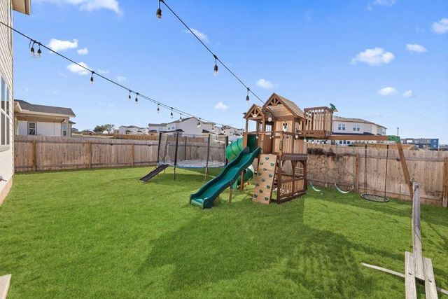 150 Seattle Slew DR, Jarrell, TX 76537