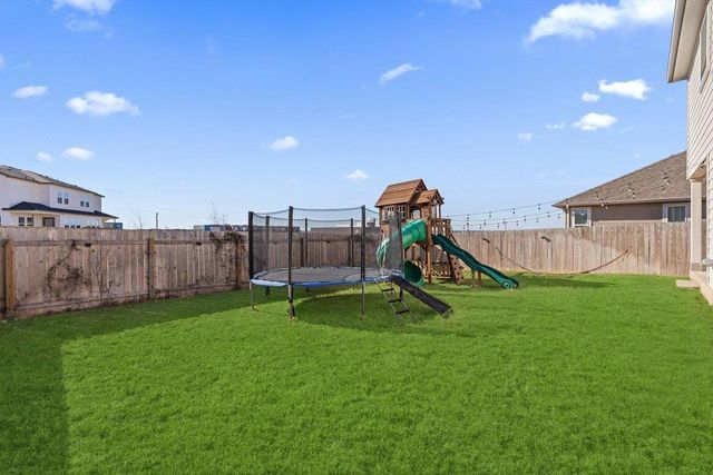 150 Seattle Slew DR, Jarrell, TX 76537