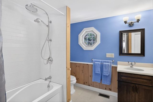 357 Lakeside Drive West, Barnstable, MA 02632