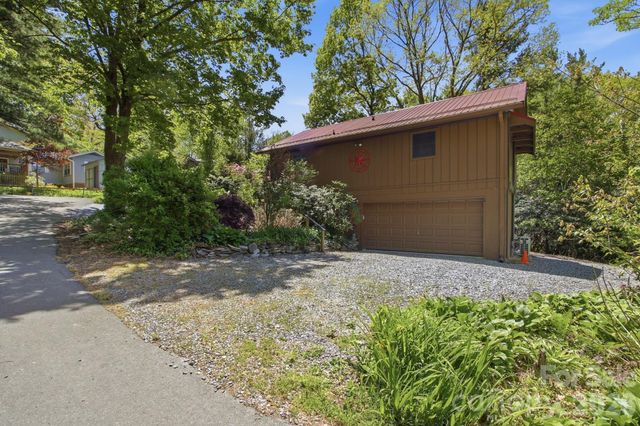 164 Rocky Meadows Road, Newland, NC 28657