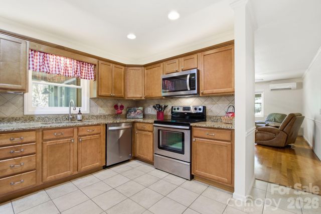 164 Rocky Meadows Road, Newland, NC 28657