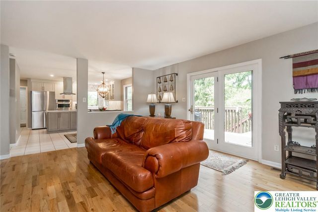 2165 Beechwood Street, Upper Macungie Twp, PA 18069