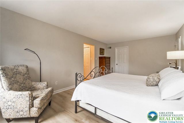 2165 Beechwood Street, Upper Macungie Twp, PA 18069