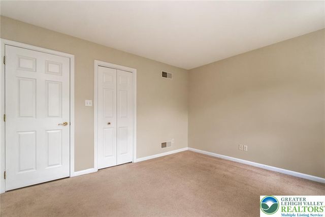 2165 Beechwood Street, Upper Macungie Twp, PA 18069