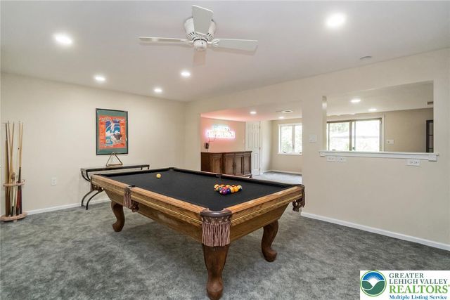 2165 Beechwood Street, Upper Macungie Twp, PA 18069