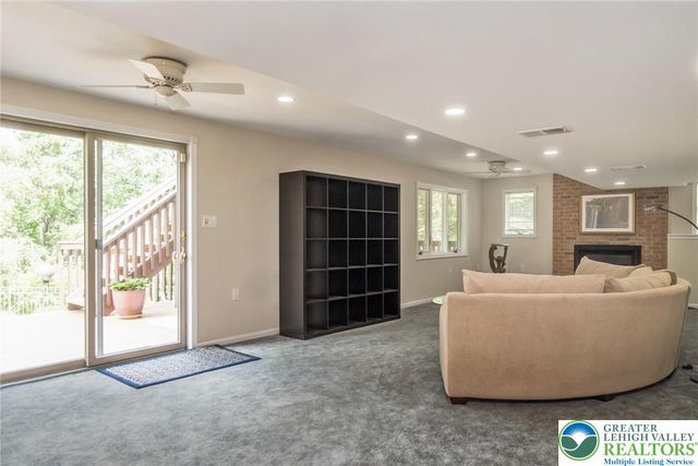 2165 Beechwood Street, Upper Macungie Twp, PA 18069
