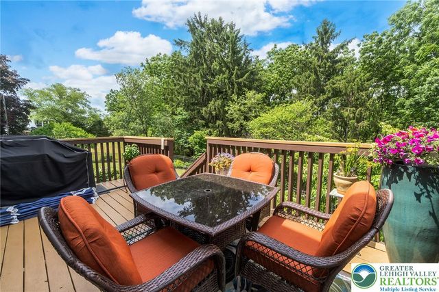 2165 Beechwood Street, Upper Macungie Twp, PA 18069