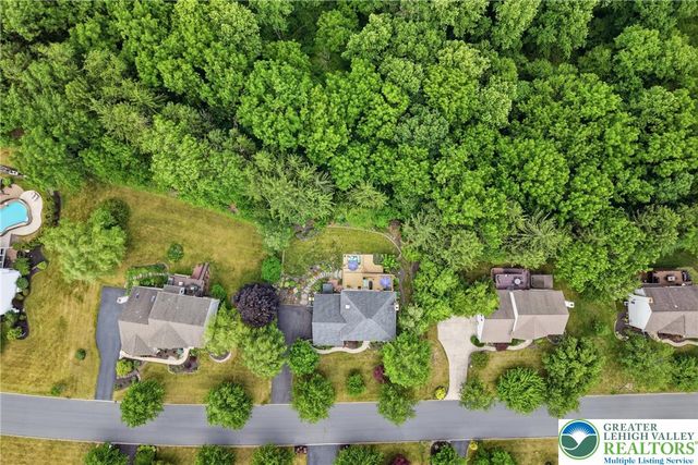 2165 Beechwood Street, Upper Macungie Twp, PA 18069