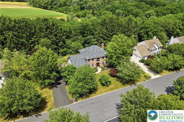 2165 Beechwood Street, Upper Macungie Twp, PA 18069