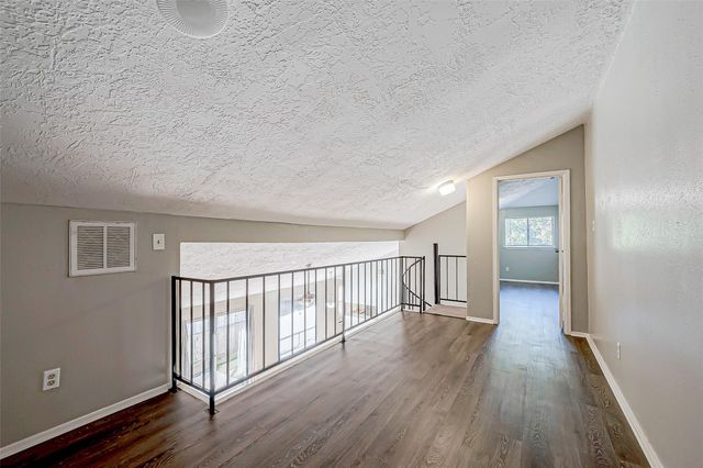 5105 Beaverhollow Drive, Houston, TX 77084