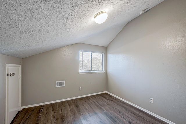 5105 Beaverhollow Drive, Houston, TX 77084