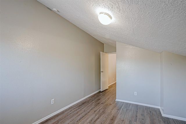 5105 Beaverhollow Drive, Houston, TX 77084