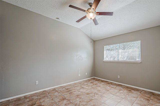 5105 Beaverhollow Drive, Houston, TX 77084