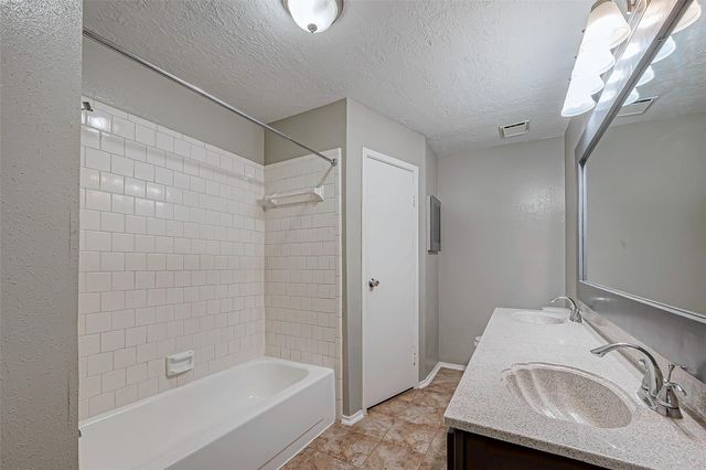 5105 Beaverhollow Drive, Houston, TX 77084