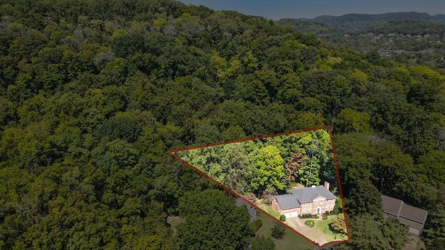 700 Highland View Pl, Brentwood, TN 37027