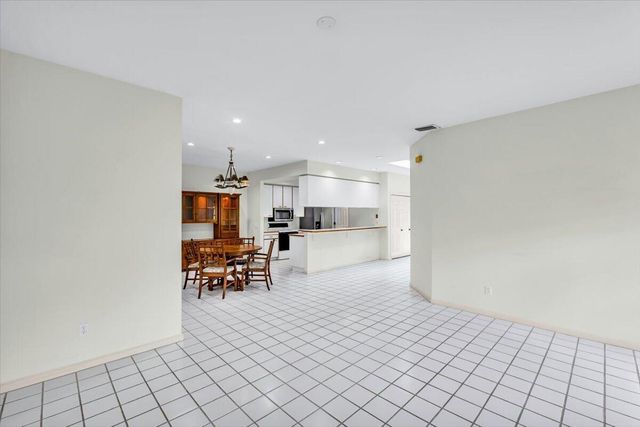 7338 Pine Creek Way, Port St. Lucie, Port St Lucie, FL 34986
