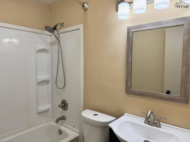 1408 NORMANDY DRIVE, Wichita Falls, TX 76301