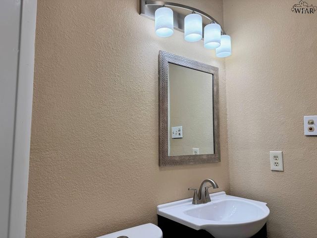 1408 NORMANDY DRIVE, Wichita Falls, TX 76301