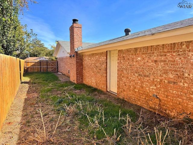 1408 NORMANDY DRIVE, Wichita Falls, TX 76301