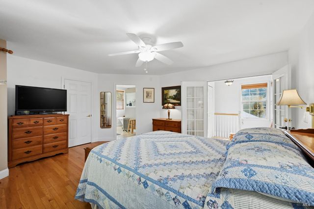 735 Carr Ave, Santa Rosa, CA 95404