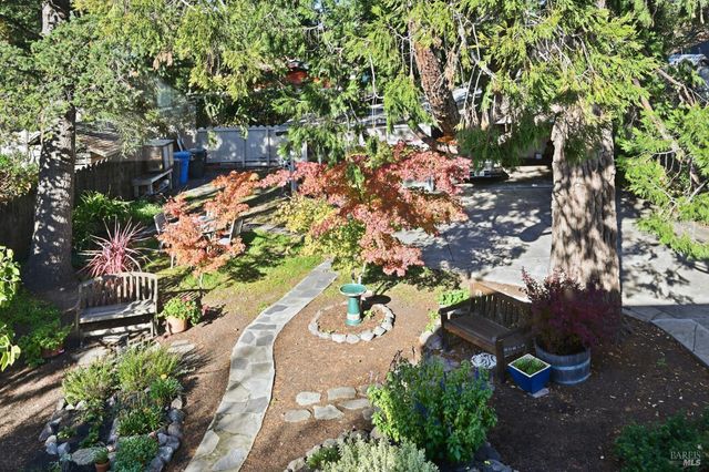 735 Carr Ave, Santa Rosa, CA 95404