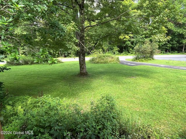 814 Stone Church Road, Middle Grove, NY 12850