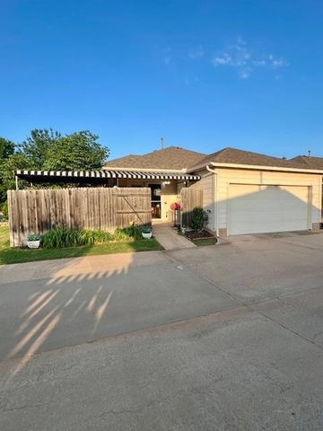 2455 Manchester Drive 82, Oklahoma City, OK 73120