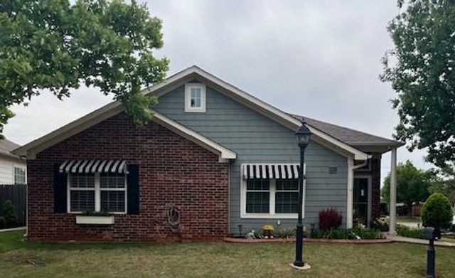 2455 Manchester Drive 82, Oklahoma City, OK 73120