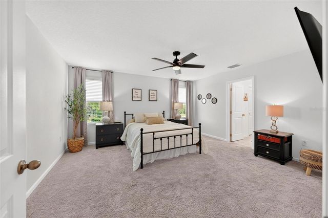 8704 SPORTSMAN LOOP, Groveland, FL 34736