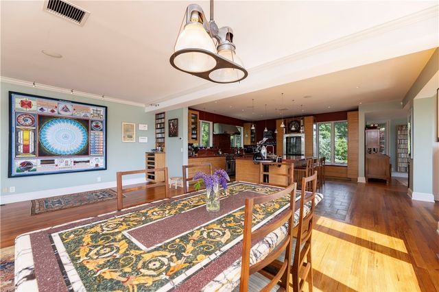 43 Avondale Road, Westerly, RI 02891