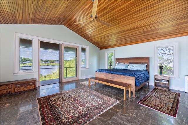 43 Avondale Road, Westerly, RI 02891