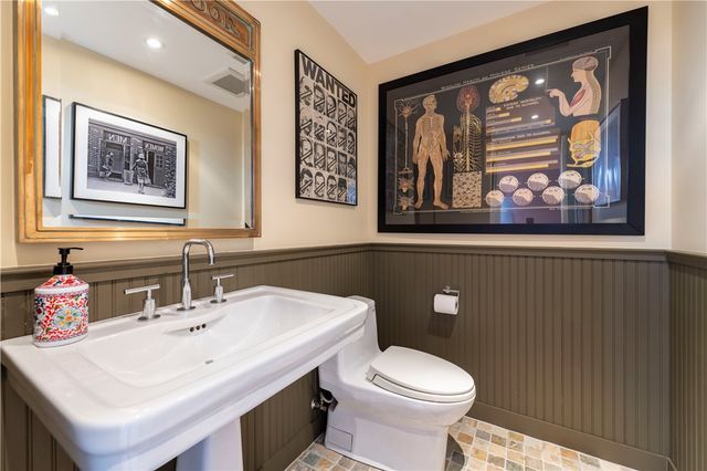 43 Avondale Road, Westerly, RI 02891