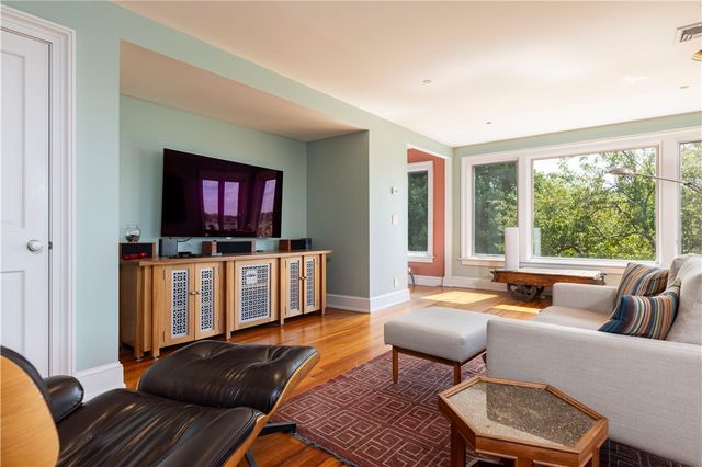 43 Avondale Road, Westerly, RI 02891