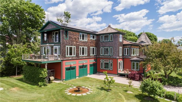 43 Avondale Road, Westerly, RI 02891