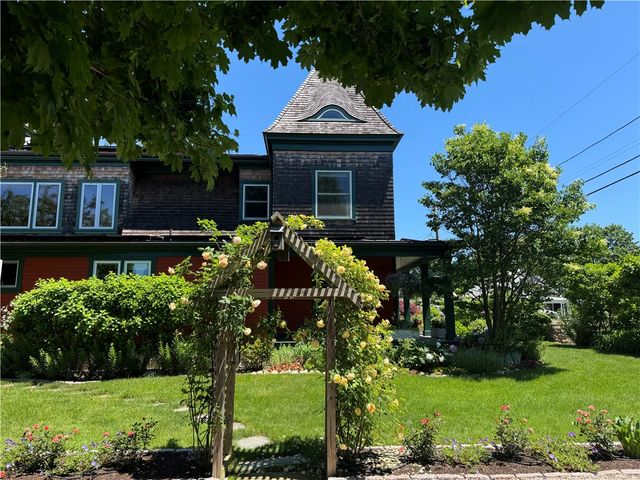 43 Avondale Road, Westerly, RI 02891