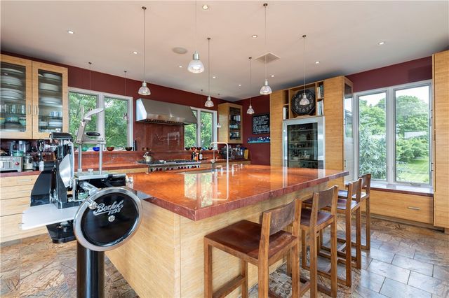 43 Avondale Road, Westerly, RI 02891