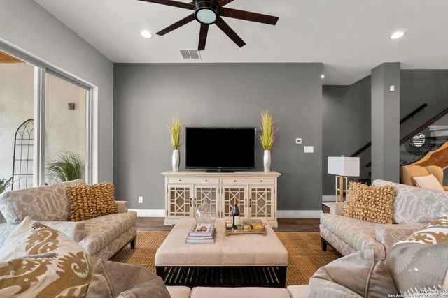 22118 Touring Ln, San Antonio, TX 78257