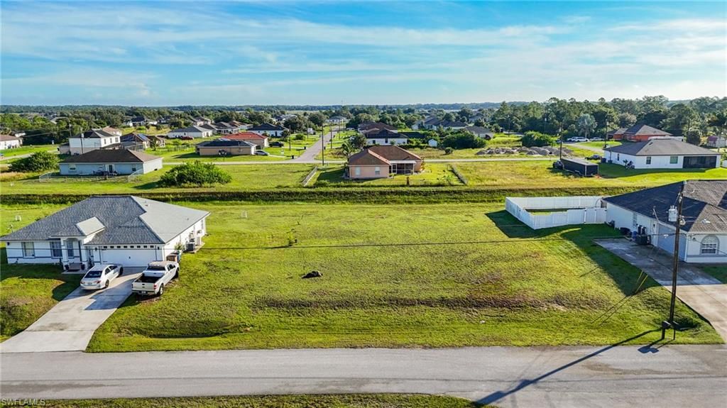 2300 Christopher AVE N, LEHIGH ACRES, FL 33971 — photo 2