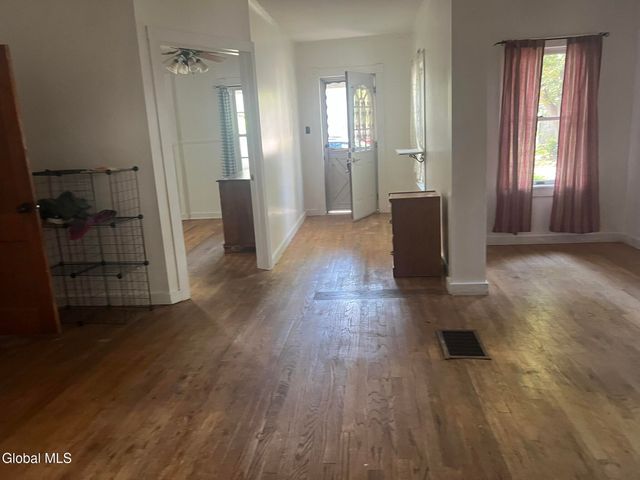 8 Sarella Street, Glens Falls, NY 12801