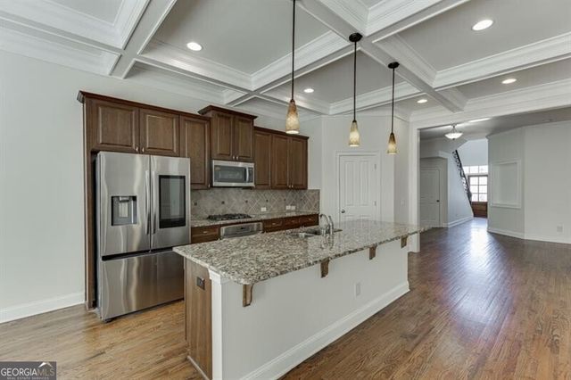 6925 Fellowship Lane, Flowery Branch, GA 30542