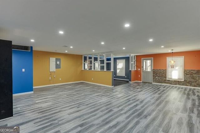 6925 Fellowship Lane, Flowery Branch, GA 30542