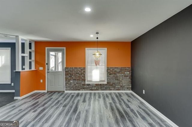 6925 Fellowship Lane, Flowery Branch, GA 30542