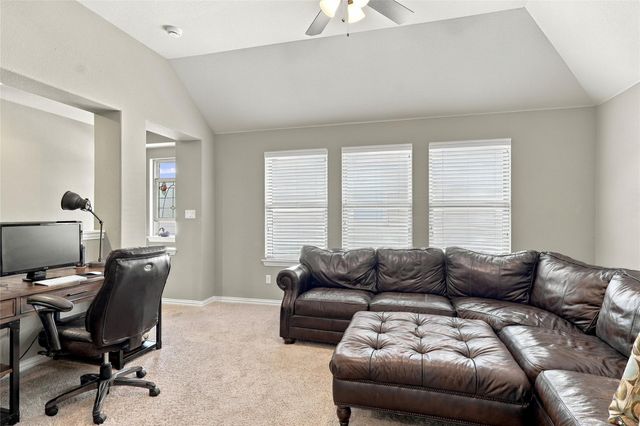 320 Fort Cobb WAY, Georgetown, TX 78628