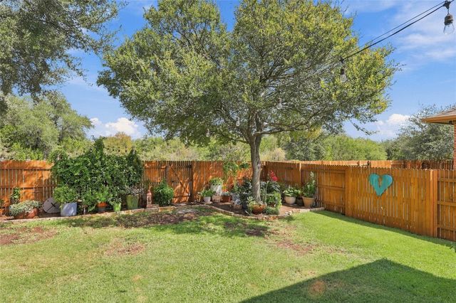 320 Fort Cobb WAY, Georgetown, TX 78628