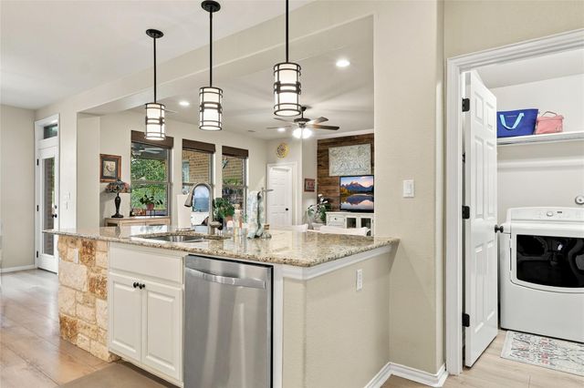 320 Fort Cobb WAY, Georgetown, TX 78628