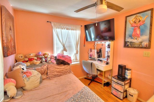 1345 Teresa St, Modesto, CA 95350