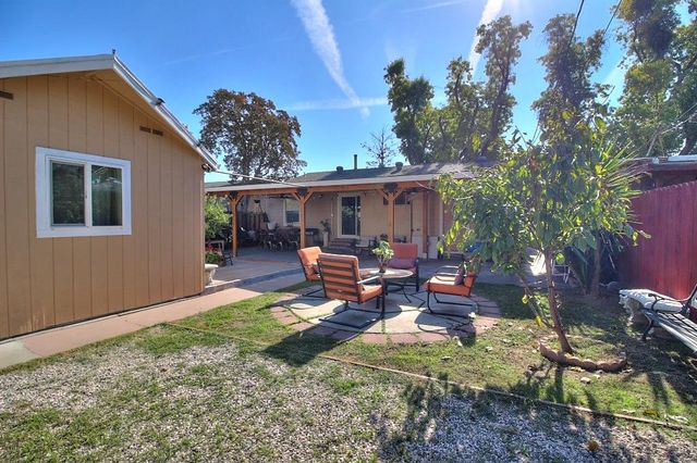 1345 Teresa St, Modesto, CA 95350